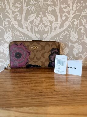 Coach x Kaffe Fassett Limited Edition Floral Retail Wallet 6657 IM/Khaki Purple